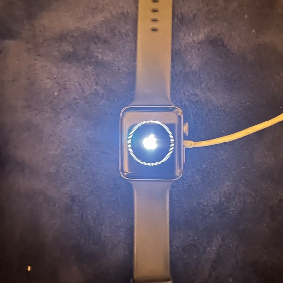 Apple Watch - Picture 3 of 3